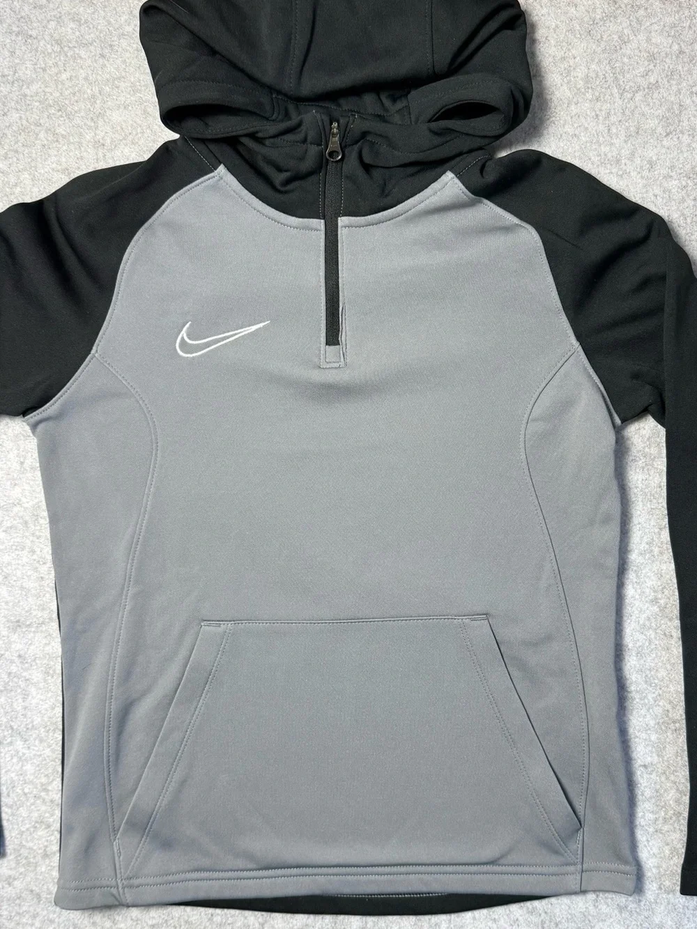 Nike Kid’s Gray and Black Dri-Fit 1/4 Zip Hooded Pullover — Size Small